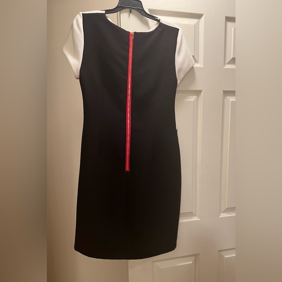 Three-Colored Pattern Dress - Picture 2 of 3